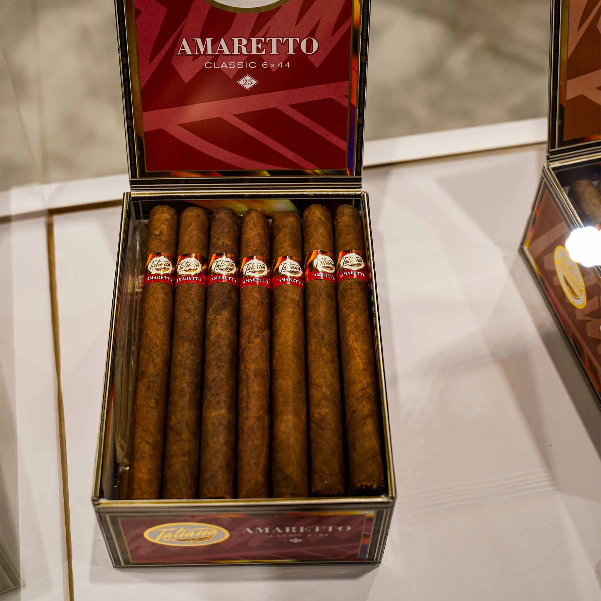Amaretto, , cigars